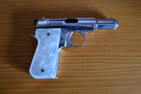 Hola a todos, pongo a la venta las siguientes armas inutilizadas, voy a poner una por cada respuesta, 10