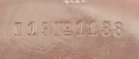 Esta funda de P38 que esta en muy buen estado no puedo identificarla exactamente y como aquí hay verdaderos 51