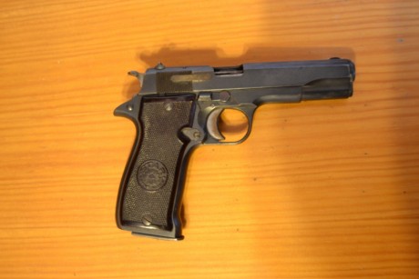 Hola a todos, pongo a la venta las siguientes armas inutilizadas, voy a poner una por cada respuesta, 20