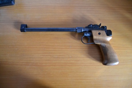 Hola a todos, pongo a la venta las siguientes armas inutilizadas, voy a poner una por cada respuesta, 30