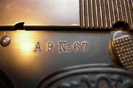 Esta funda de P38 que esta en muy buen estado no puedo identificarla exactamente y como aquí hay verdaderos 61