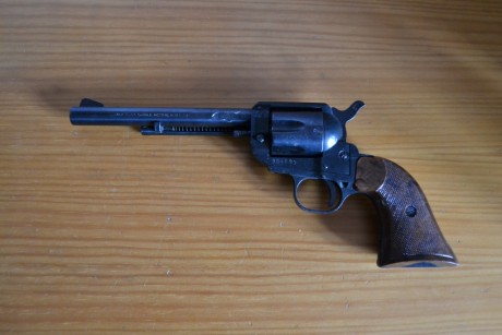 Hola a todos, pongo a la venta las siguientes armas inutilizadas, voy a poner una por cada respuesta, 61