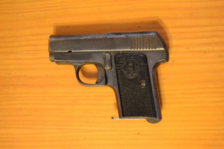 Hola a todos, pongo a la venta las siguientes armas inutilizadas, voy a poner una por cada respuesta, 81