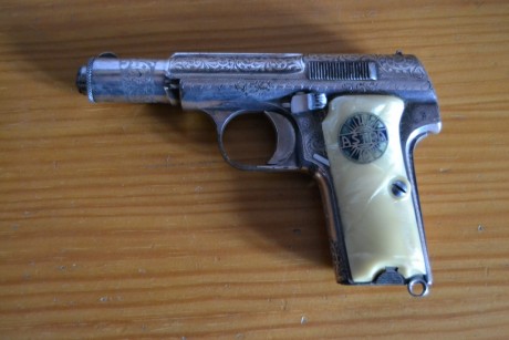 Hola a todos, pongo a la venta las siguientes armas inutilizadas, voy a poner una por cada respuesta, 90