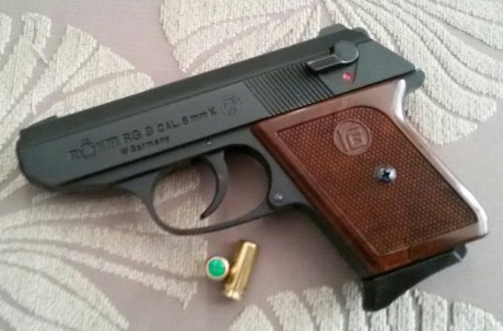   Hola chicos. Pongo a la venta esta Röhm RG9 del calibre 8mmK, "Made in W.Germany" de 1990. 01