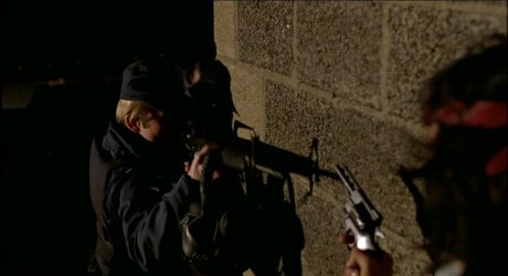 Compañeros,

En vista de las ganas de algunos (Elcafe, Wilcow, Vrakk, etc) por adivinar armas de películas 170