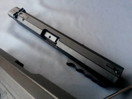 Hola compañeros:

Para hacer hueco y caja para nuevas adquisiciones, pongo a la venta mi estupenda Hammerli 21