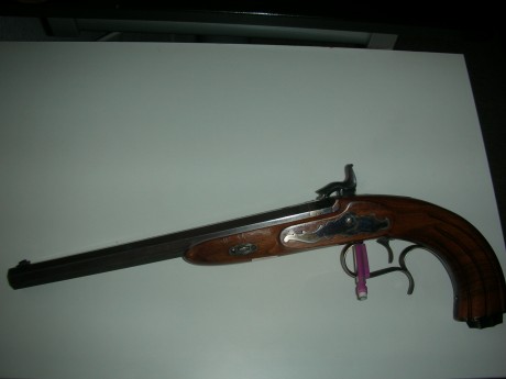 Se vende esta excelente arma para la modalidad de Kuchen en calibre 38.

El arma está en excelentes condiciones 00