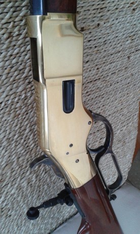 Hola compañeros,

Vendo mi Uberti 1866 Yellowboy modelo Sporting de cañón octogonal de 24 1/4" y 02