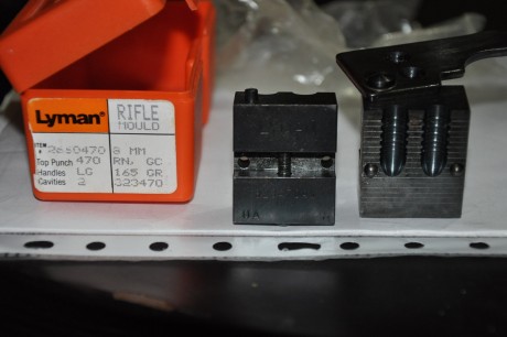 Vendo turquesa de 8mm, creo que es para los K-98 pero no lo se con seguridad. Pongo la referencia de la 01