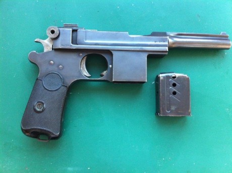 Vendo dos pistolas en licencia F y están en  Madrid  . Una es BERGMANN BAYARD 1908 está en perfecto estado 02