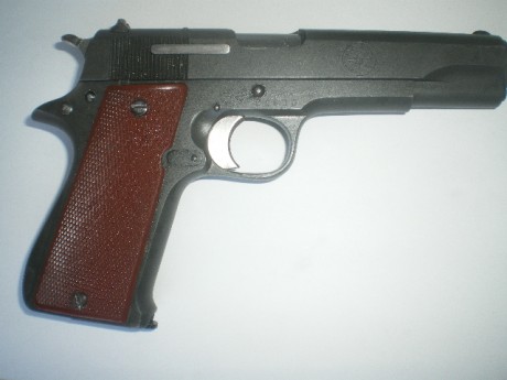 Vendo pistola Star de 9mm largo modelo A guiada en F la pistola como se puede ver en las fotos esta perfecta 01