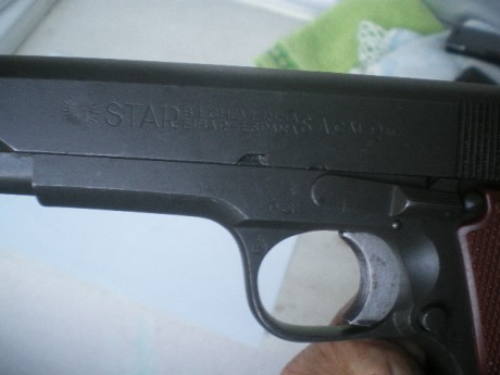 Vendo pistola Star de 9mm largo modelo A guiada en F la pistola como se puede ver en las fotos esta perfecta 20