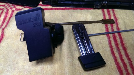 Vendo pistola Hammerli 280 calibre 32 con un cargador y el recogevainas la pistola está en perfectas condiciones 20