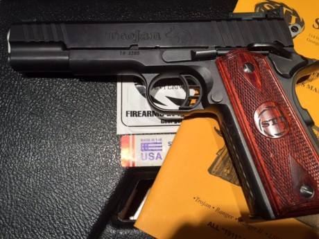 Vendo por no usar STI Trojan (monohilera)  9 mm. par. en caja original. Impresionante precisión. La compré 00