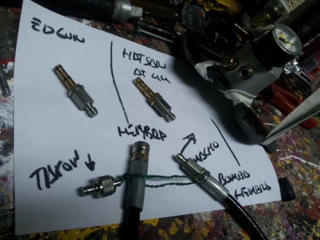 Hola, tengo una Cometa Lynx que como sabeis tiene un conector foster, y voy a comprar una Hatsan at44 10