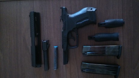 Vendo walther P99 casi sin uso. Es mi segunda arma y no la utilizo. Caja original, dos cargadores de 15, 50
