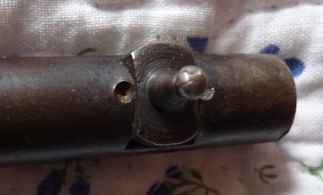 Tengo esta carabina Cometa que no se nada de ella, solo que era de mi padre y que él se la compro a un 12