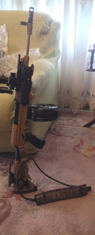 Ya solo me queda la culata.

- Culata metálica de vz 58 plegable con cantonera negra de goma antideslizante 21