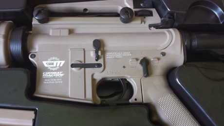 Pongo a la venta una de mis réplicas más preciadas se trata de una m4 de g&g viene de casa con casquillos 01