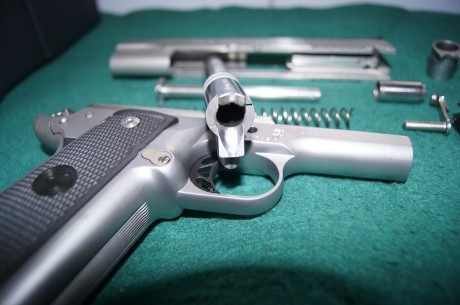 Pongo a la venta esta magnifica pistola 1911, estupenda de aspecto y perfecta de uso. Unico dueño. Ideal 12