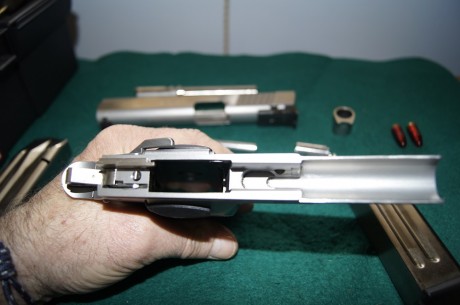 Pongo a la venta esta magnifica pistola 1911, estupenda de aspecto y perfecta de uso. Unico dueño. Ideal 31