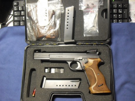  CERRAR VENDIDA  Sig P210 6" cal.9mm Heavy frame  , FABRICADA EN SUIZA.
 
Sin hacer el rodaje, esta 11
