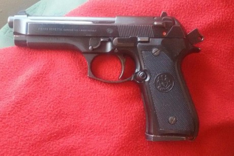 Se vende pistola beretta 92 fs, esta en perfecto estado como se puede ver en las fotos. Esta guiada en 02
