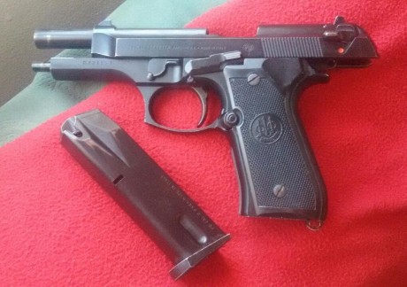 Se vende pistola beretta 92 fs, esta en perfecto estado como se puede ver en las fotos. Esta guiada en 01