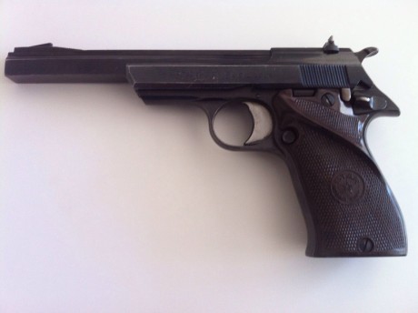 hola, un amigo vende este clásico, ajustada de precio y en buen estado. se puede ver y probar en Madrid. 00