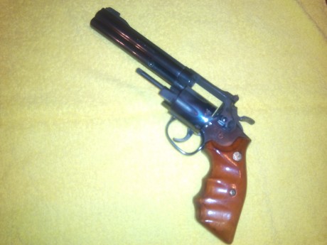 Vendo Revolver S&W Modelo K-16 Masterpierce. Calibre 32 long.
Precio 450 euros
Tlf: 630759085 (Ángel)

*Armero 00