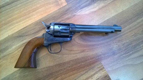  Revólver Uberti Stallion 22 lr 5 1/2"

  Antigüedad: 1 año - Comprada en armería
 Estado:  Como 01