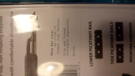Buenos días,

vendo un kit de Hogue compuesto de grip y guardamanos para los Ak47-74 yugoslavos. Viene 00