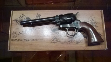 Revólver Uberti Stallion 22 lr 5 1/2" 

 Antigüedad:  1 año - Comprada en armería
 Estado:  Como 30