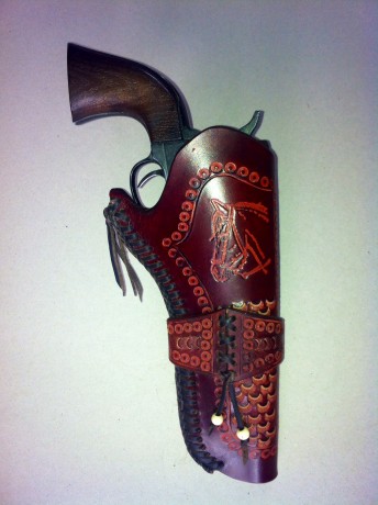 Vendo estas fundas de cowboy en piel de vaca de 5 mm
50 €
55 €
70 € 02