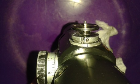 Buenas,  tengo un problemilla con este visor....

Sabemos que las torretas de estos visores lleva una 10