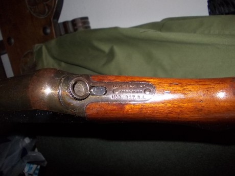 Hola,

Vendo una carabina Winchester modelo 1907, calibre .351,  con cargador de 5 balas, en perfecto 02