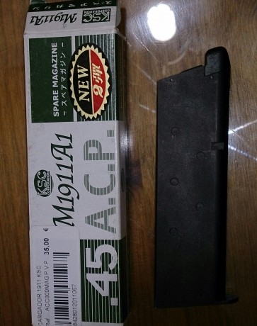 Vendo cargador 1911 airsofr está nuevo,15 euros gastos de envío aparte, un saludo!! 00