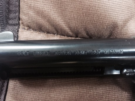 VHola vendo COLT SINGLE ACTION ARMY, calibre .357 magnun, capacidad 6, el arma está impecable y es original, 00