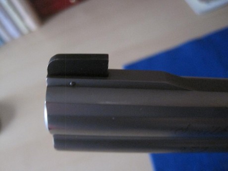 Vedo mi tercer arma por este "cojonudo" foro
Pues eso; que vuelvo a pensar en vender-comprar 02
