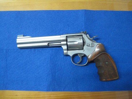 Vedo mi tercer arma por este "cojonudo" foro
Pues eso; que vuelvo a pensar en vender-comprar 00