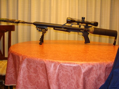 Es un gunpower sss con depósito original de talon condor (traído de USA). Es decir, a efectos prácticos 00