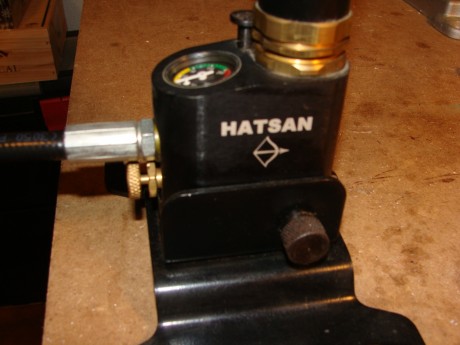Bomba hatsan con muy poco uso.

Precio: 100 euros portes incluidos 02