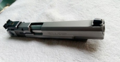 Hola un amigo me ha pedido que le ponga este anuncio de venta de sus armas por no manejarse con internet, 01