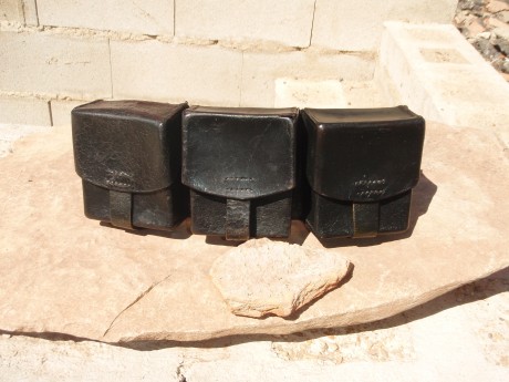 vendo esta cartuchera de tres compartimentos para peines de los mauser que usaba la guardia civil de la 01