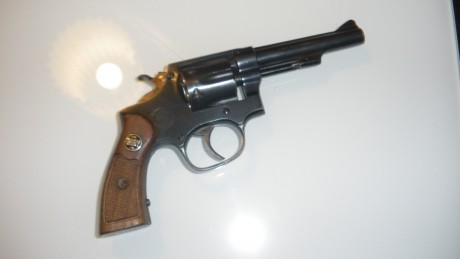 Se cambia este bonito revolver GABILONDO & CIA - VITORIA(ESPAÑA) Modelo RUBY de 4" pulgadas del 01