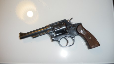 Se cambia este bonito revolver GABILONDO & CIA - VITORIA(ESPAÑA) Modelo RUBY de 4" pulgadas del 00