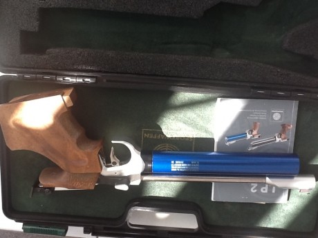Vendo esta Steyr LP2, la tengo parada y vamos a por otros juguetitos. 
Va con sus herramientas, un contrapeso 00