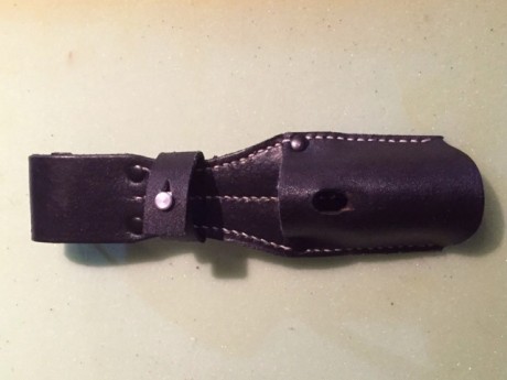 Vendo bayoneta Yugoslava para fusil tipo KAR98 con Tahaliz (el Tahaliz no es original), buen estado de 00
