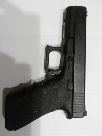 Vendo Glock 17 generación 3 muy bien cuidada y con pocos disparos. Miras warren sevigni, kit muelles competición 01
